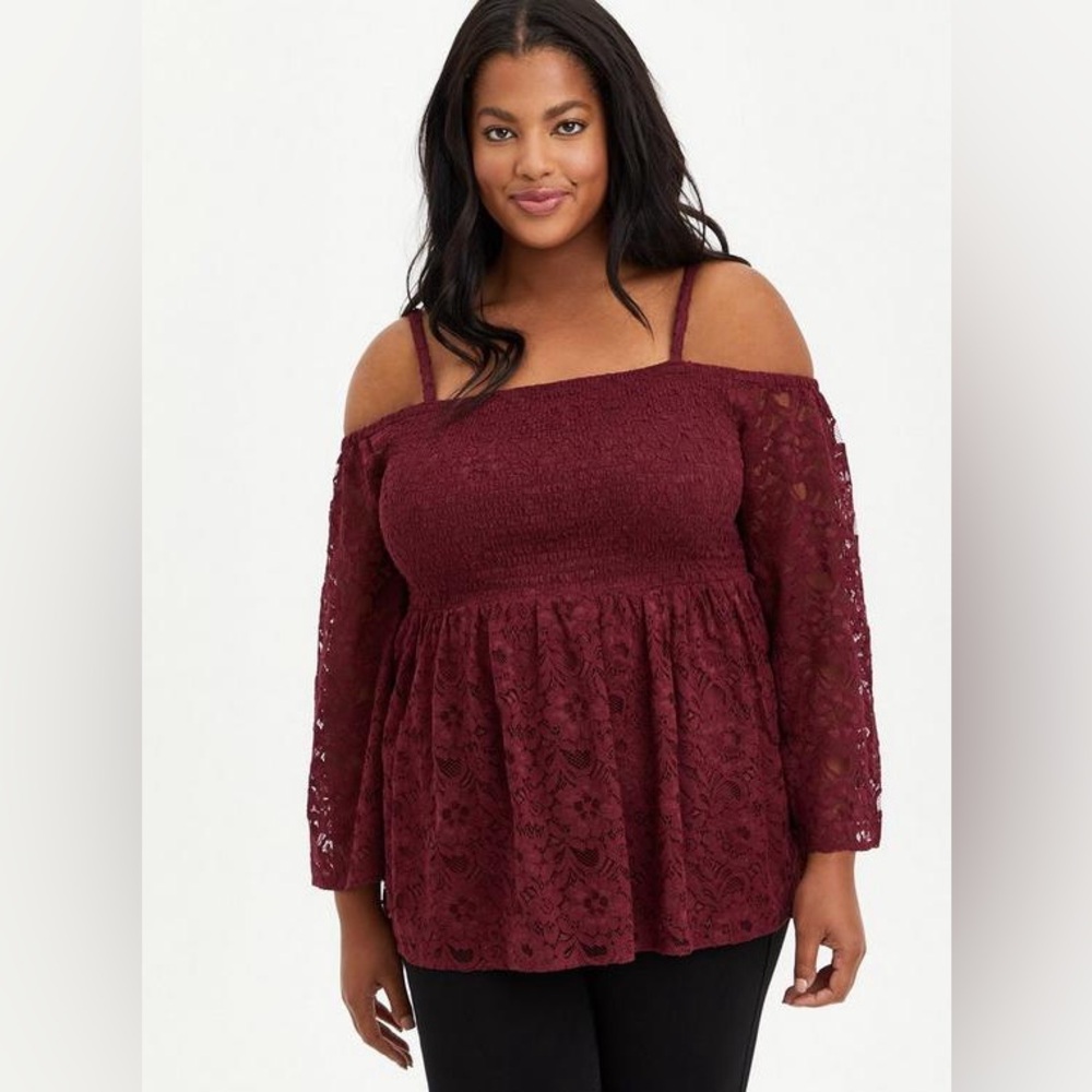 Torrid Babydoll Lace Smocked Cold Shoulder Top Burgandy Size 5X‎ NWT